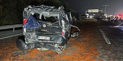 Yola dökülen salçalar nedeniyle kayan 18 araç çarpıştı, bir kişi öldü, 10 kişi yaralandı