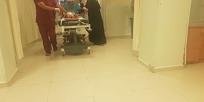 yüksekten düşen 3 yaşındaki çocuk ağır yaralandı.