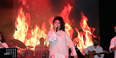 ZAFER COŞKUSU IŞIN KARACA İLE YAŞANDI