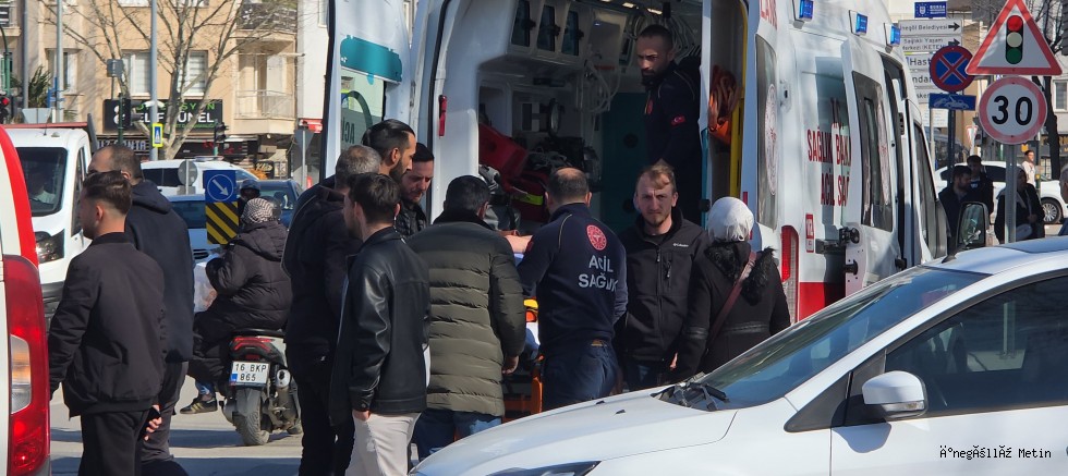 Yaya Geçidinde Kadına Çarptı, Kaçtı